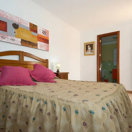 Limones 4 Bedrooms Villa *