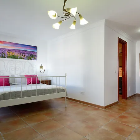 Villa Limones 4 Bedrooms *